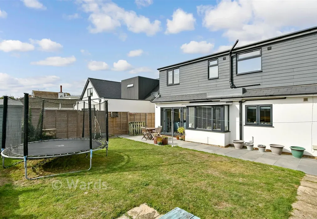 Rear Garden - Epple Bay Avenue, Birchington, Kent - Wards of Kent