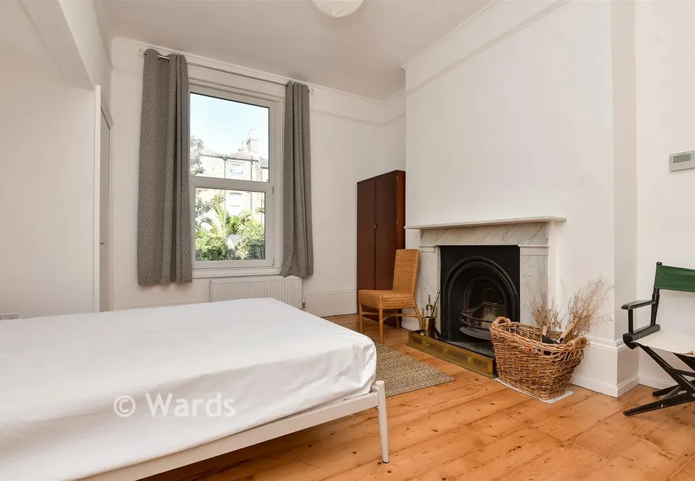 Bedroom - West Cliff Road, Ramsgate, Kent - Wards of Kent