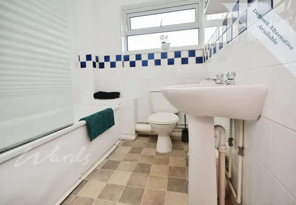 Bathroom - Honeywood Close Canterbury CT1 - Wards of Kent