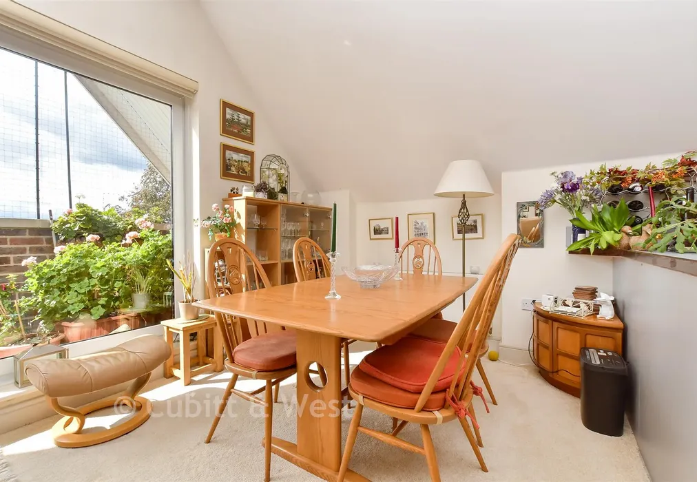Lounge / Kitchen - Langley Park Road, Sutton, Surrey - Wards of Kent