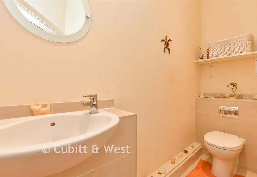 Cloakroom - Langley Park Road, Sutton, Surrey - Wards of Kent