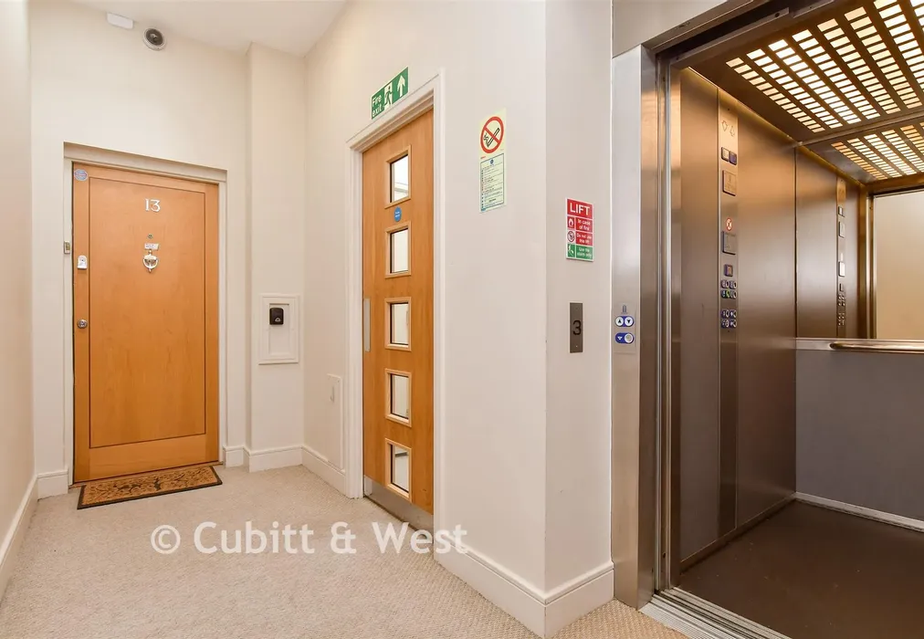 Internal Feature - Langley Park Road, Sutton, Surrey - Wards of Kent