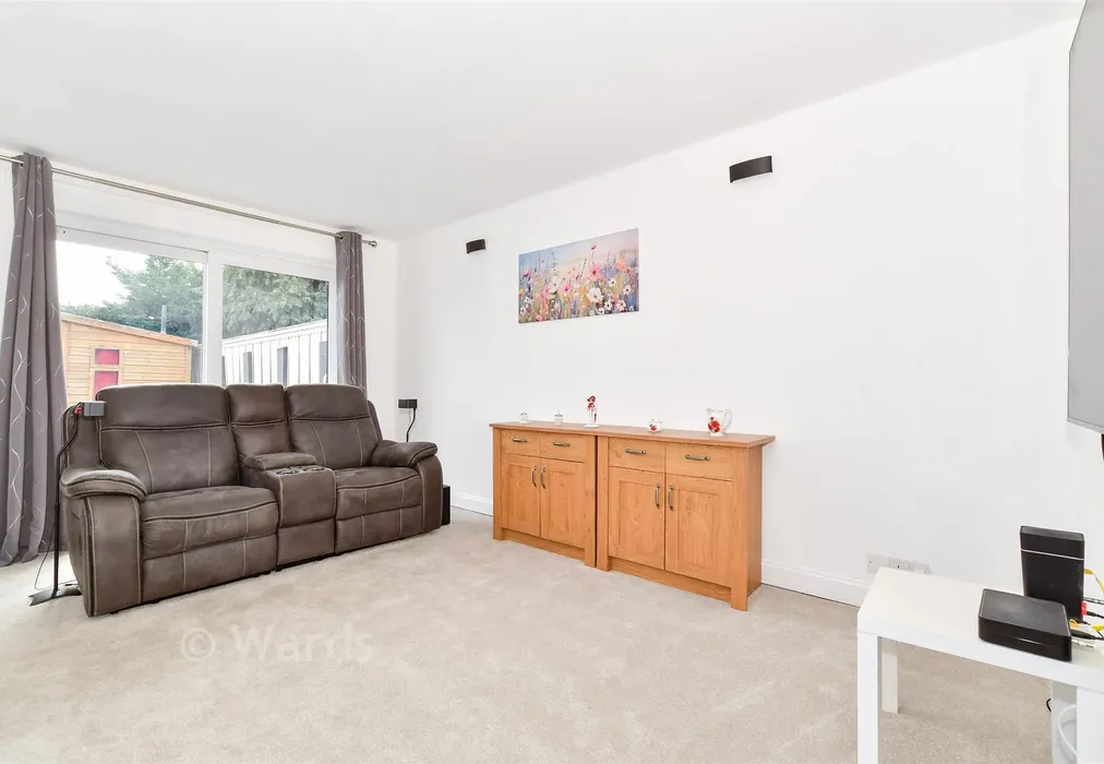 Lounge - Flaxman Drive, Maidstone, Allington, Kent - Wards of Kent
