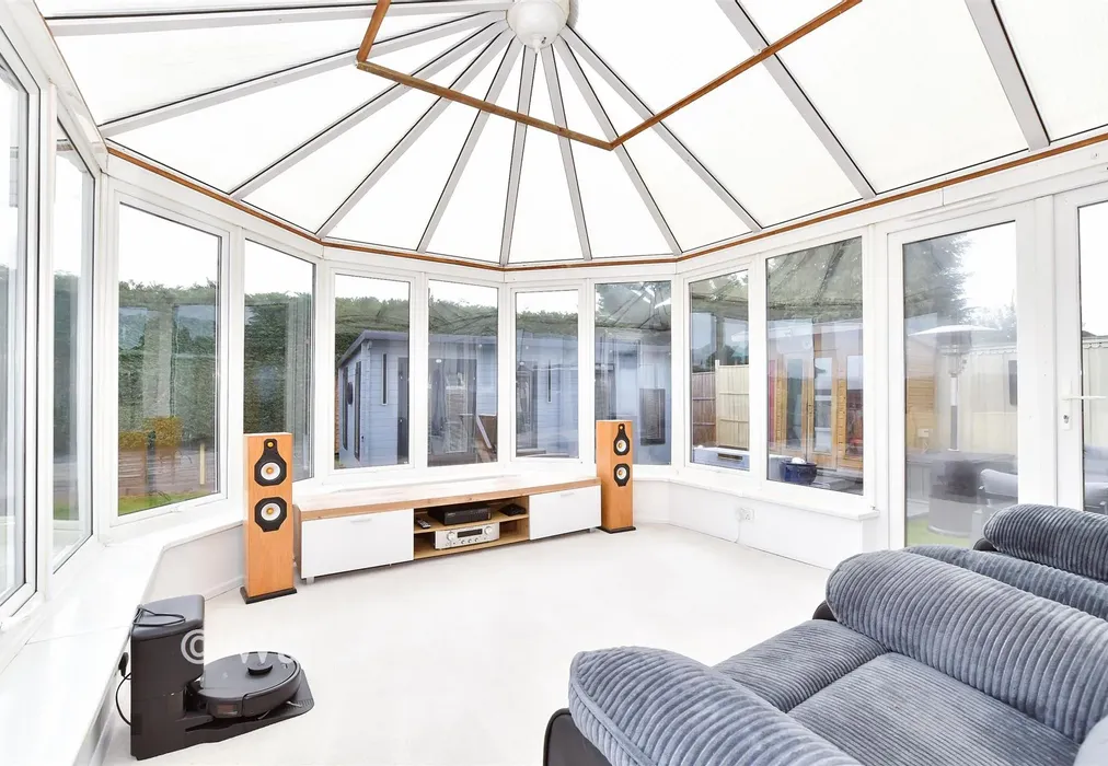 Conservatory - Flaxman Drive, Maidstone, Allington, Kent - Wards of Kent