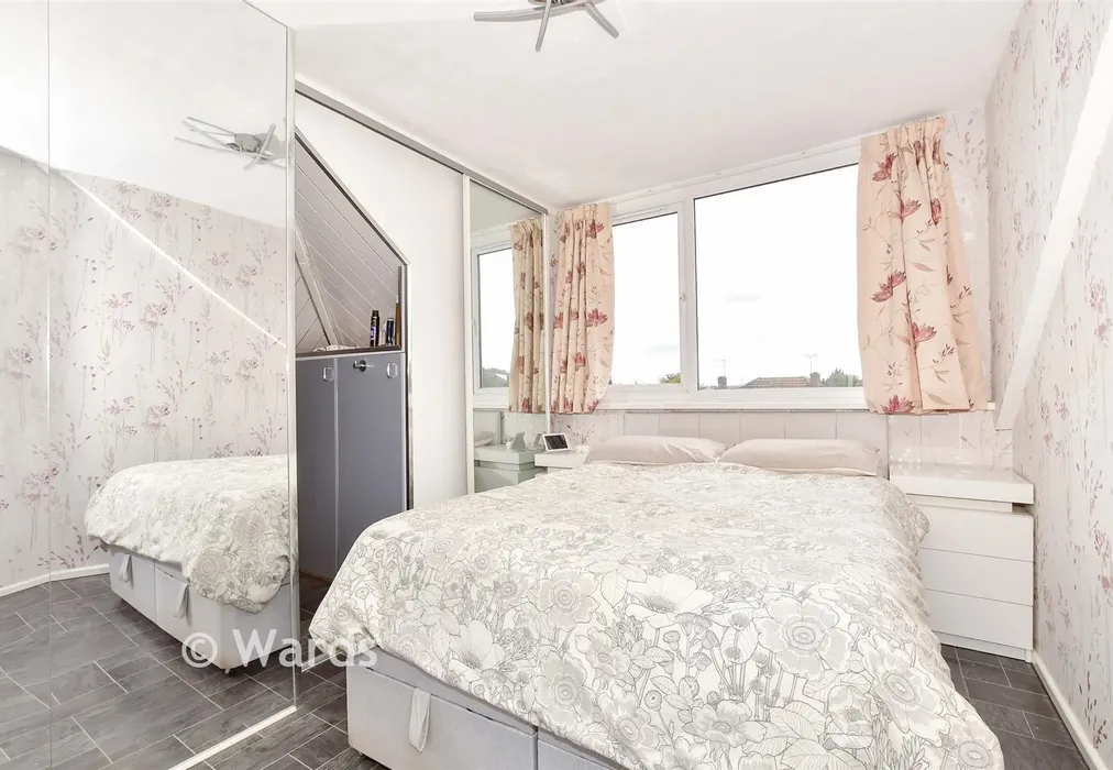 Bedroom 1 - Flaxman Drive, Maidstone, Allington, Kent - Wards of Kent