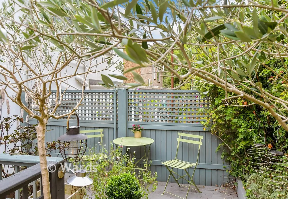 External Lifestyle Photograph - Naildown Close, Seabrook, Hythe, Kent - Wards of Kent