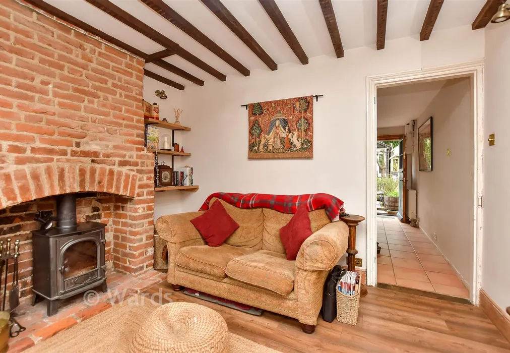 Lounge - Perry Wood, Selling, Faversham, Kent - Wards of Kent