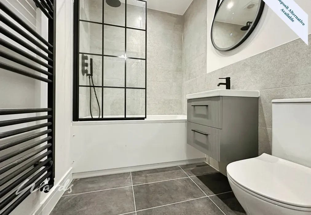 Bathroom - Station Road Tonbridge TN12 - Wards of Kent