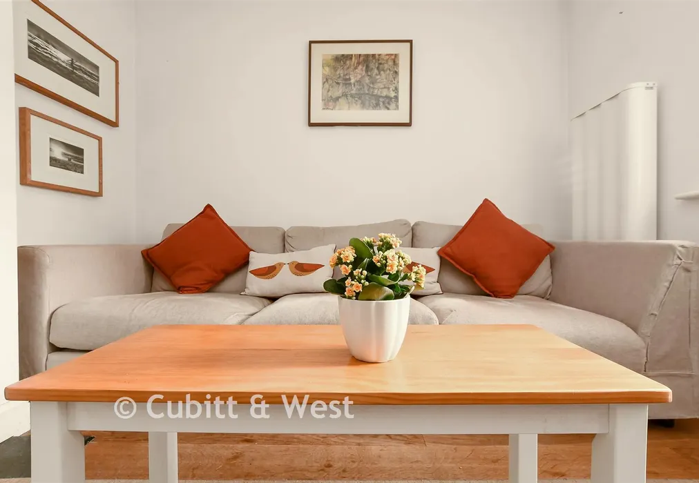 Internal Lifestyle Photograph - London Road, Pulborough, West Sussex - Wards of Kent