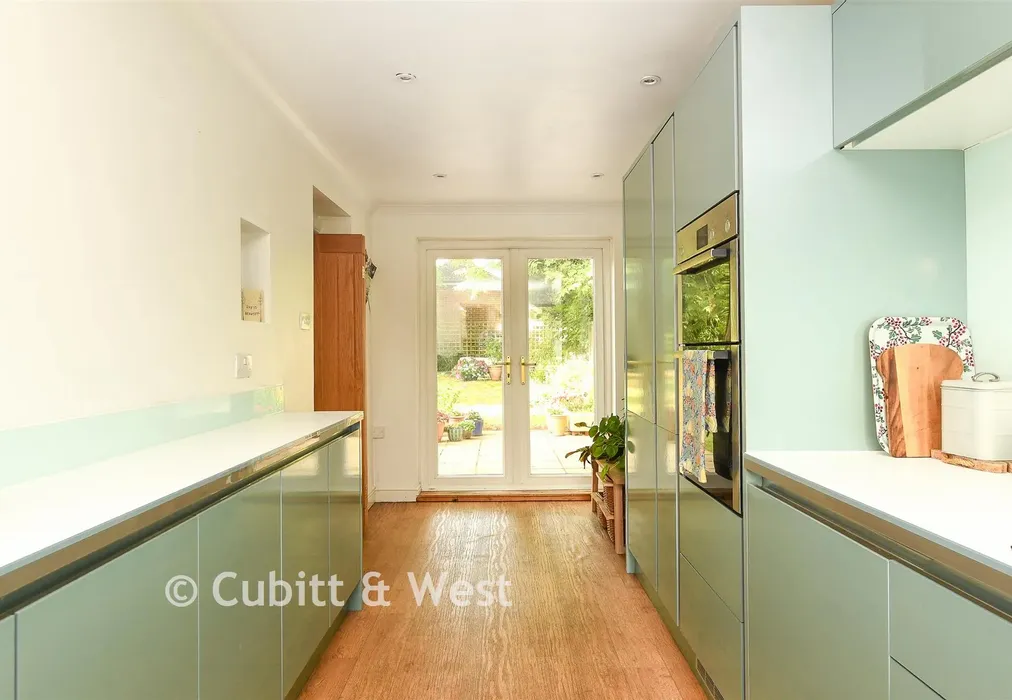 Kitchen - London Road, Pulborough, West Sussex - Wards of Kent