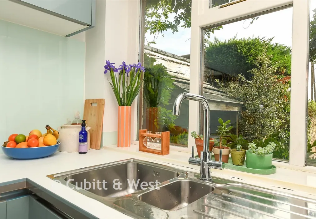 Internal Lifestyle Photograph - London Road, Pulborough, West Sussex - Wards of Kent