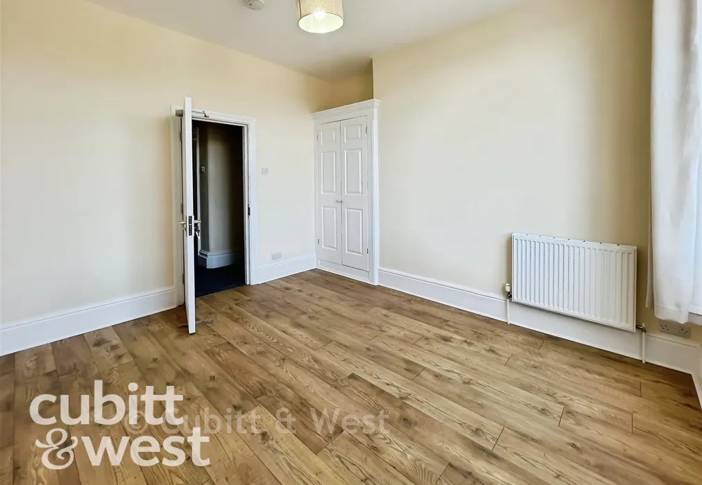 Bedroom 3 - London Road, Portsmouth, Hampshire - Wards of Kent