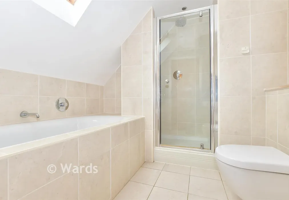 En-Suite Bathroom - North Road, Hythe, Kent - Wards of Kent