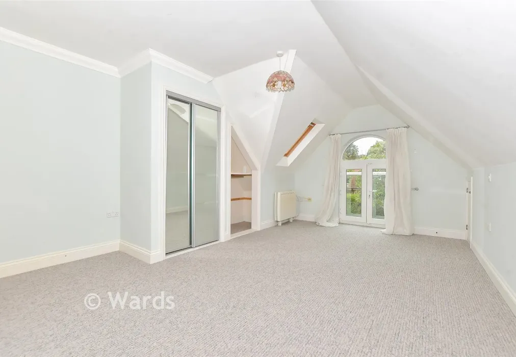 Bedroom 1 - North Road, Hythe, Kent - Wards of Kent