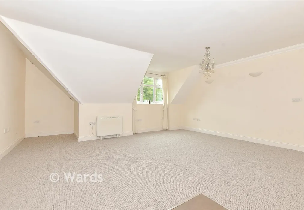 Lounge/Diner - North Road, Hythe, Kent - Wards of Kent