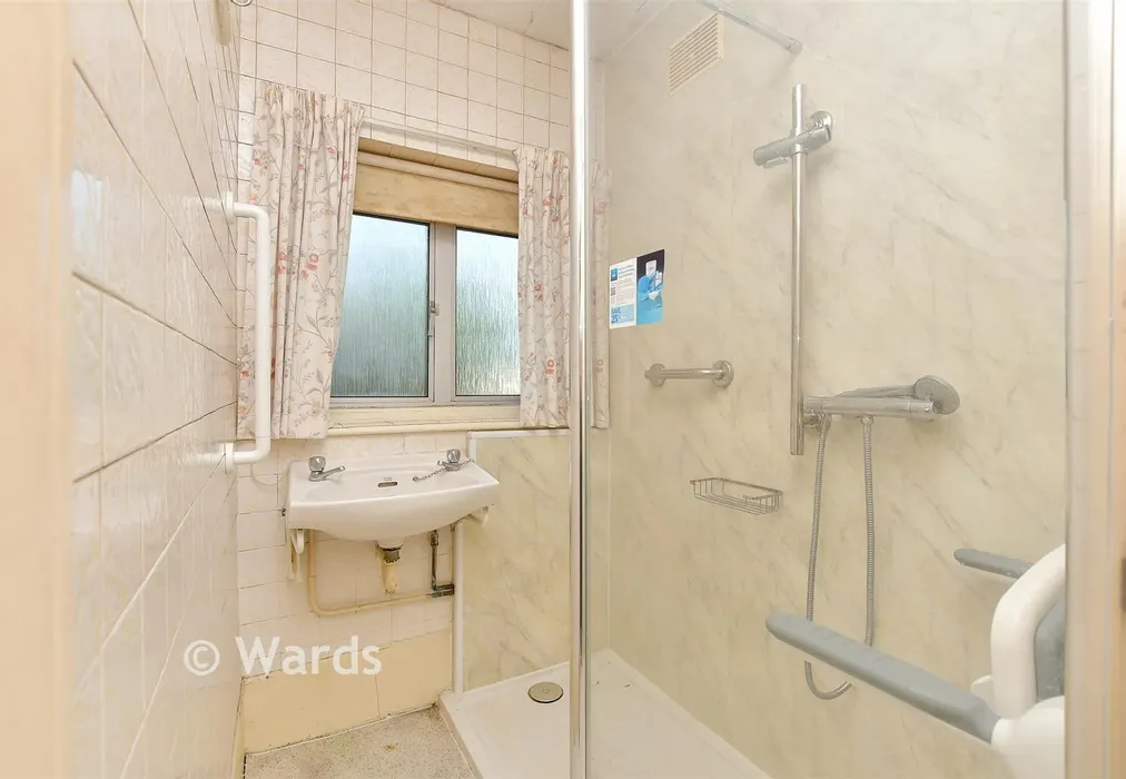 Shower Room - Sturdee Avenue, Gillingham, Kent - Wards of Kent