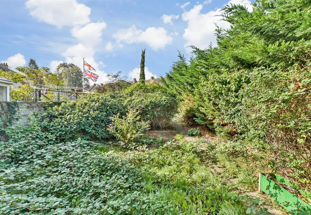 Rear Garden - Sturdee Avenue, Gillingham, Kent - Wards of Kent