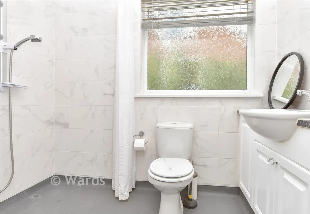 Wet Room - Istead Rise, Istead Rise, Kent - Wards of Kent