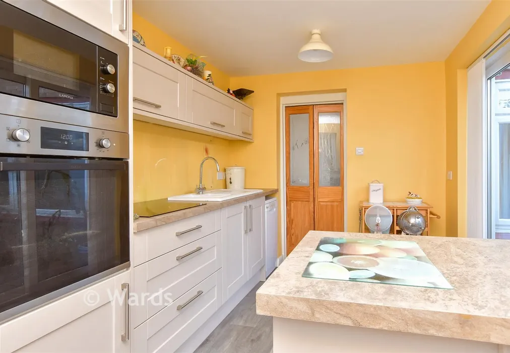 Kitchen - Ashmead Close, Lordswood, Chatham, Kent - Wards of Kent