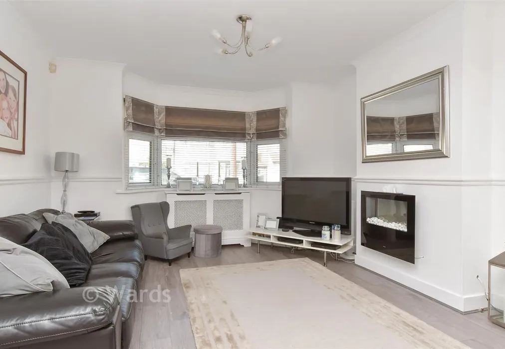 Lounge - Kenmere Road, Welling, Kent - Wards of Kent