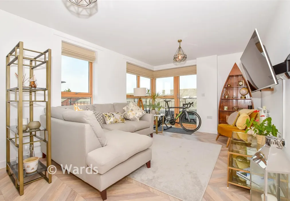 Lounge/Kitchen/ Diner - Avebury Avenue, Tonbridge, Kent - Wards of Kent