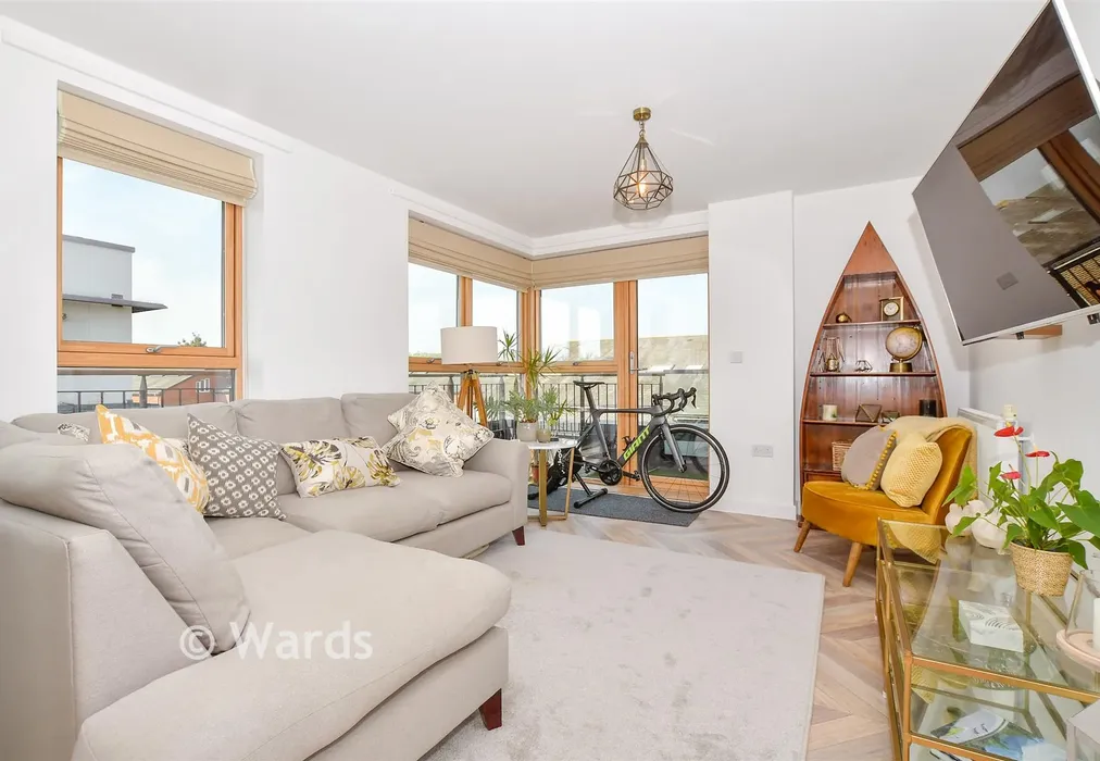 Lounge/Kitchen/ Diner - Avebury Avenue, Tonbridge, Kent - Wards of Kent