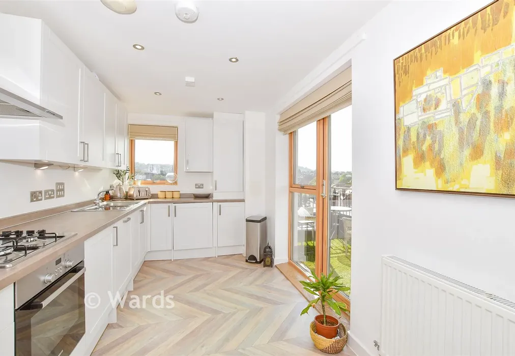 Lounge/Kitchen/ Diner - Avebury Avenue, Tonbridge, Kent - Wards of Kent