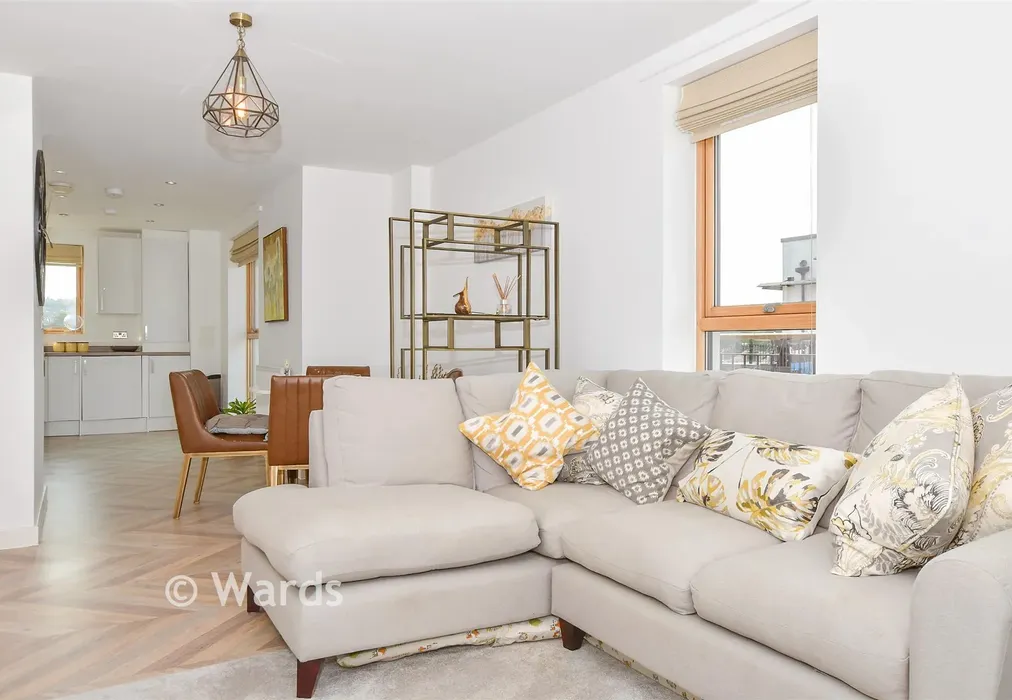 Internal Lifestyle Photograph - Avebury Avenue, Tonbridge, Kent - Wards of Kent