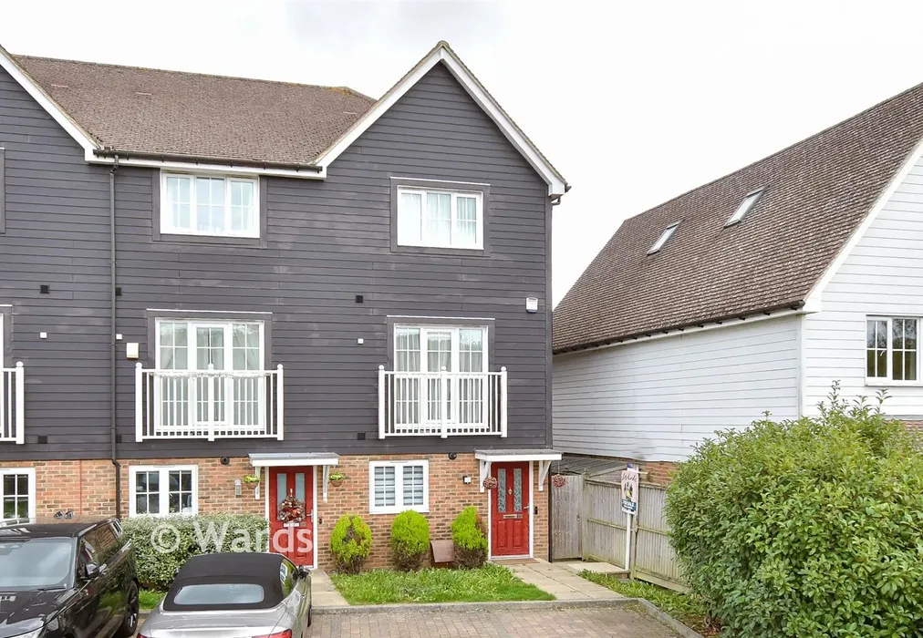 External (Web) - Poynder Drive, Holborough Lakes, Kent - Wards of Kent
