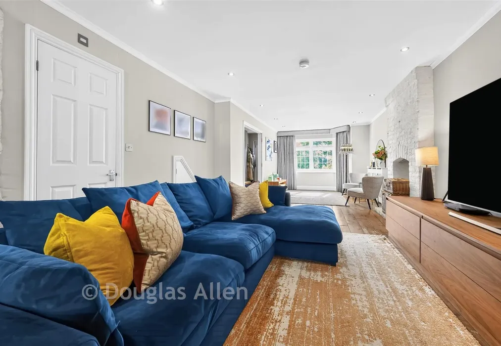 Lounge/Diner - Brook Road, Epping, Essex - Wards of Kent