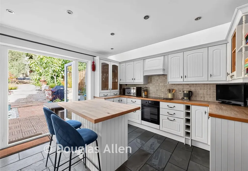 Kitchen - Brook Road, Epping, Essex - Wards of Kent