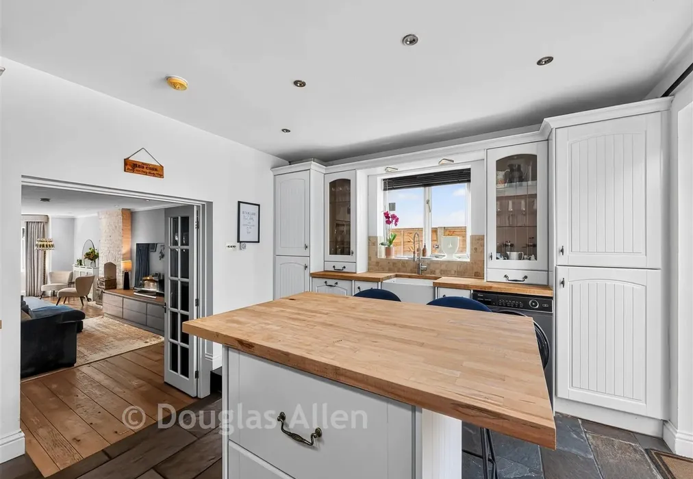 Kitchen - Brook Road, Epping, Essex - Wards of Kent