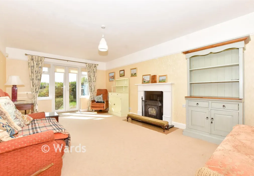 Lounge - Church Road, New Romney, Kent - Wards of Kent