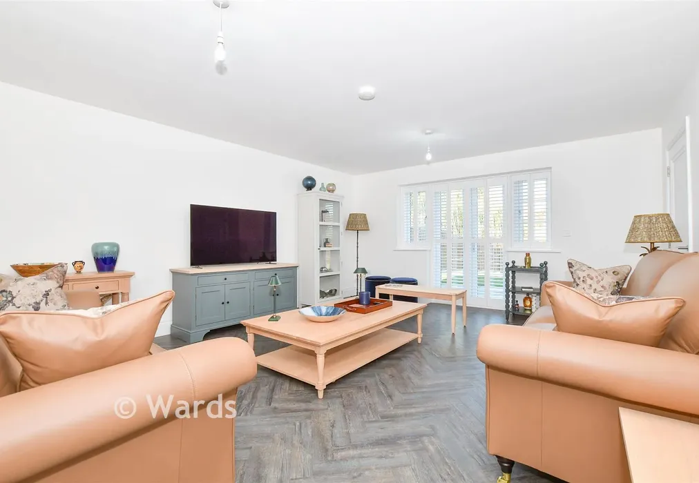 Lounge - Chapel Garden Close, Kings Hill, Kent - Wards of Kent