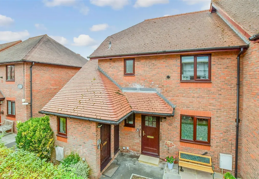 External (Web)* - Lyons Crescent, Tonbridge, Kent - Wards of Kent