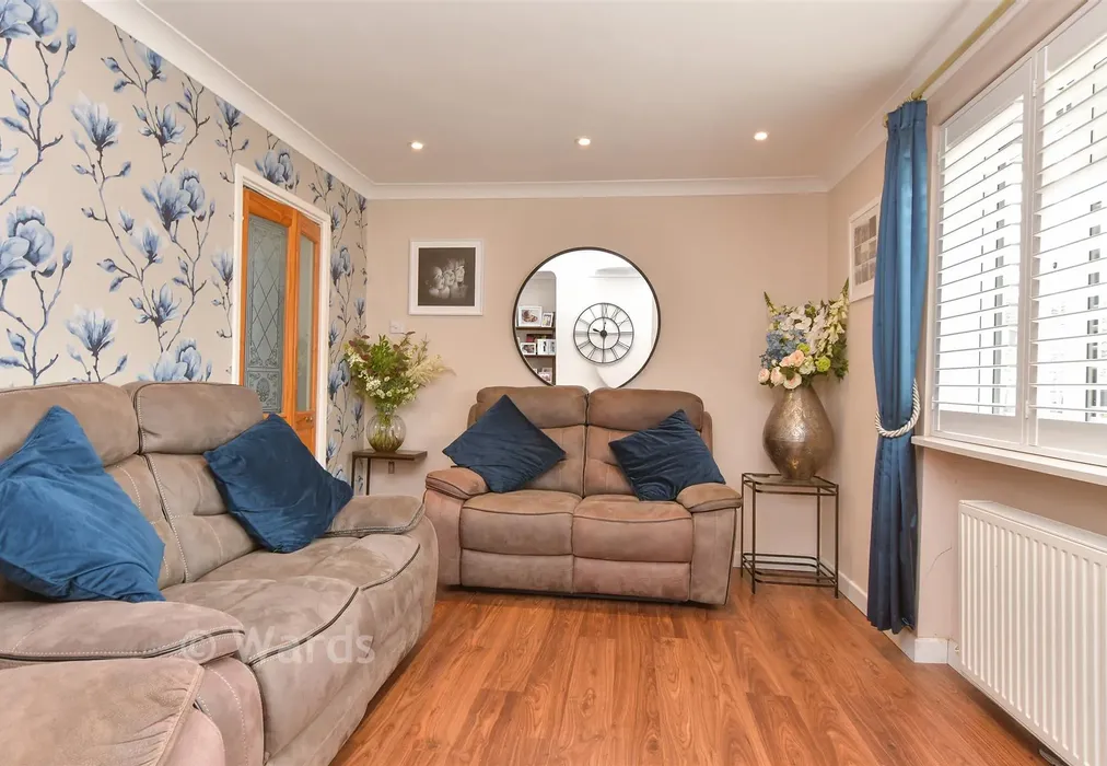 Lounge - Fairview Drive, Higham, Kent - Wards of Kent
