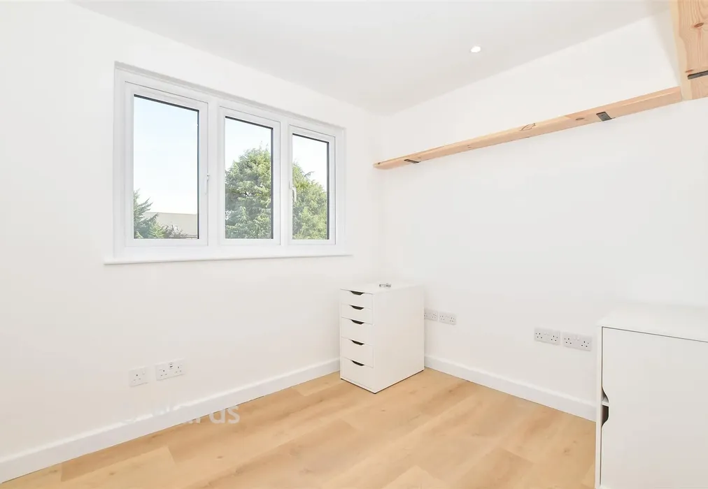 Bedroom 4 - Cripple Street, Maidstone, Kent - Wards of Kent