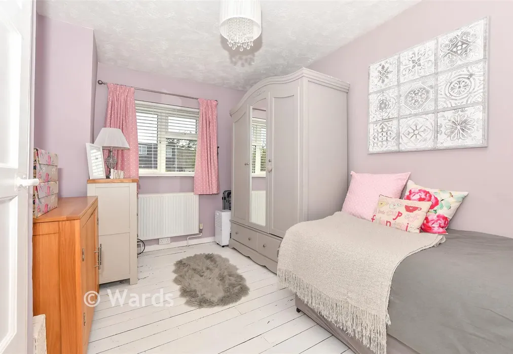 Bedroom 2 - Forge Meadows, Headcorn, Kent - Wards of Kent