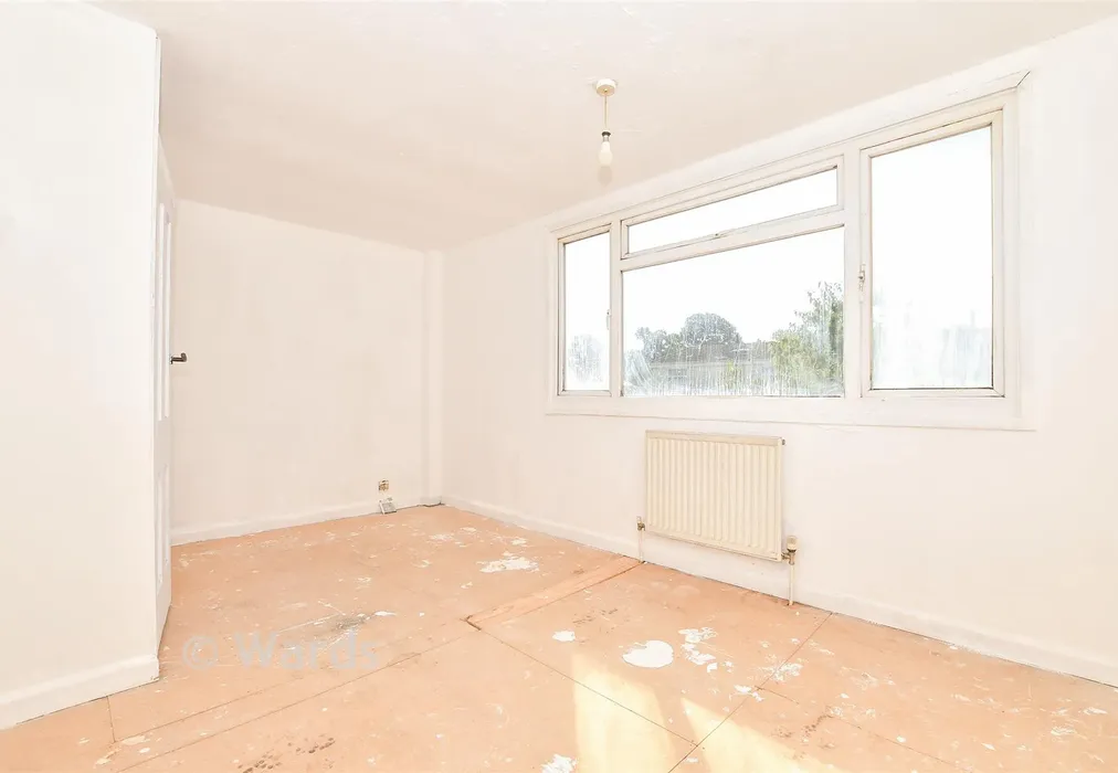 Bedroom 1 - Bicknor Road, Park Wood, Maidstone, Kent - Wards of Kent