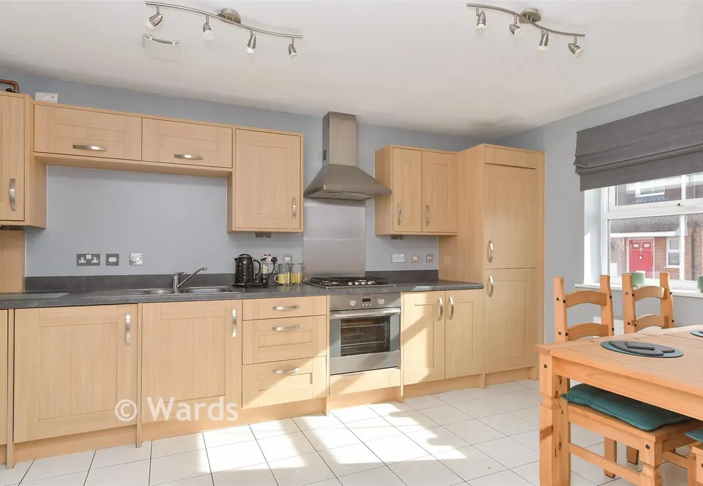 Kitchen/Diner - Cliffhouse Avenue, Minster On Sea, Sheerness, Kent - Wards of Kent