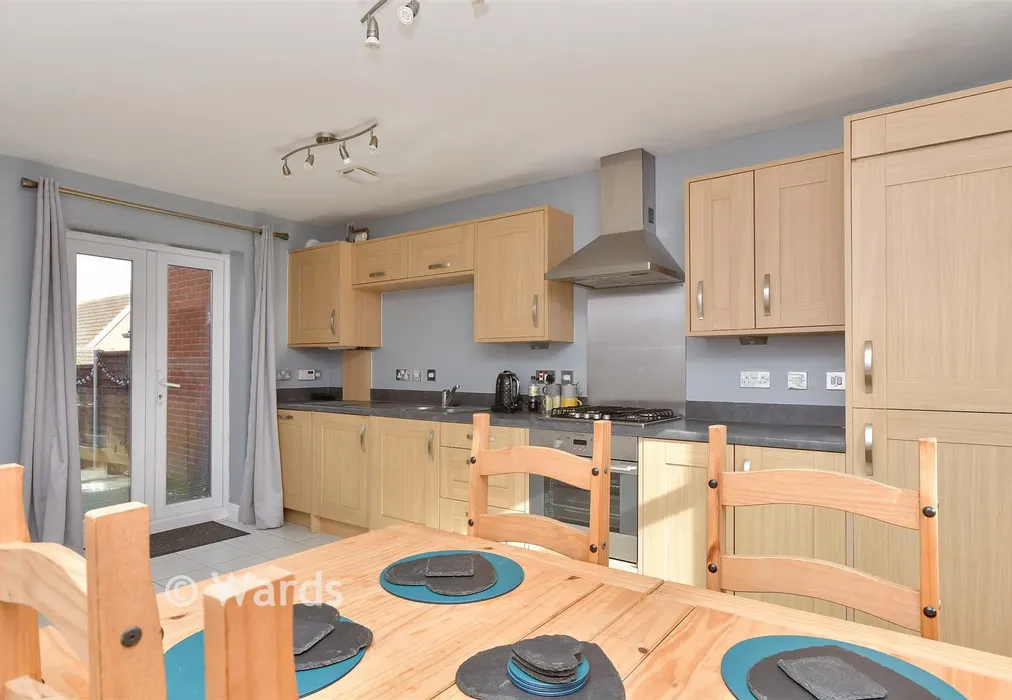 Kitchen/Diner - Cliffhouse Avenue, Minster On Sea, Sheerness, Kent - Wards of Kent