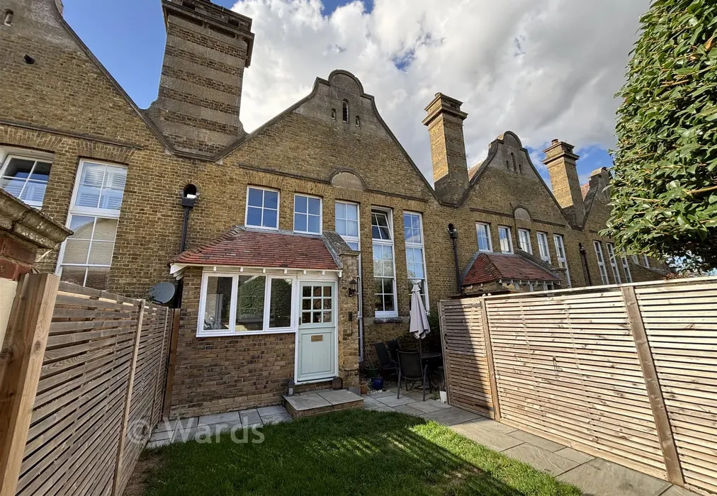 Front - Canute Road, Faversham, Kent - Wards of Kent