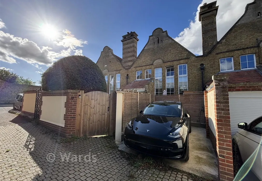 Bedroom 1 - Canute Road, Faversham, Kent - Wards of Kent