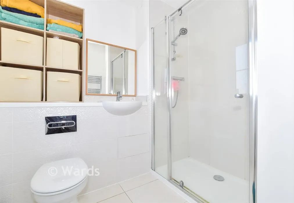 En-Suite Shower Room - Weavering Court, Coxheath, Maidstone, Kent - Wards of Kent