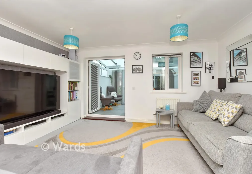 Lounge/Diner - Finch Close, Faversham, Kent - Wards of Kent