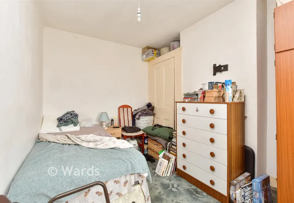 Bedroom 2 - Crown Road, Sittingbourne, Kent - Wards of Kent