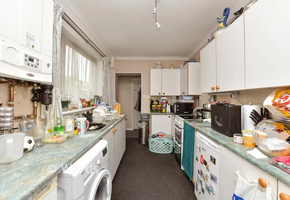 Kitchen - Crown Road, Sittingbourne, Kent - Wards of Kent