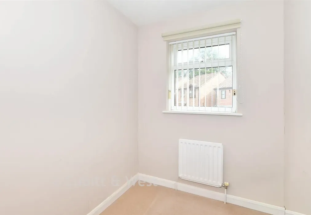 Bedroom 3 - Oliver Close, Crowborough, East Sussex - Wards of Kent