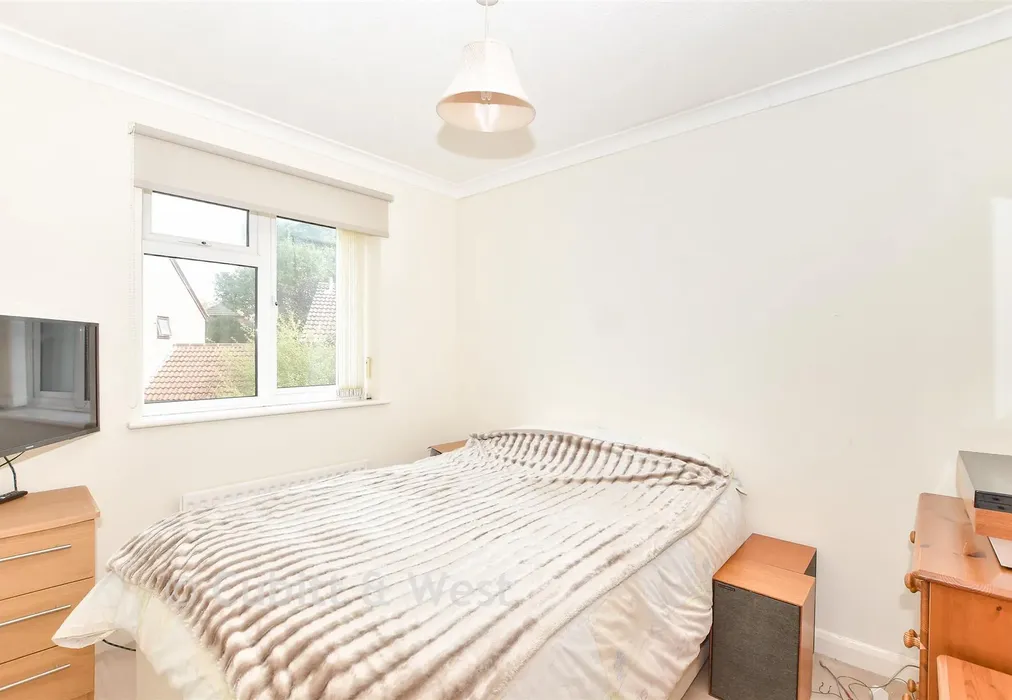 Bedroom 2 - Oliver Close, Crowborough, East Sussex - Wards of Kent