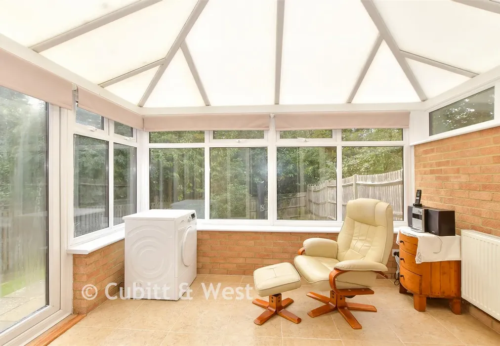Conservatory - Oliver Close, Crowborough, East Sussex - Wards of Kent